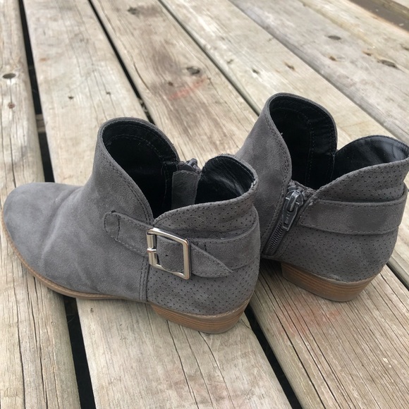 Justice Ankle Boot - Picture 5 of 9